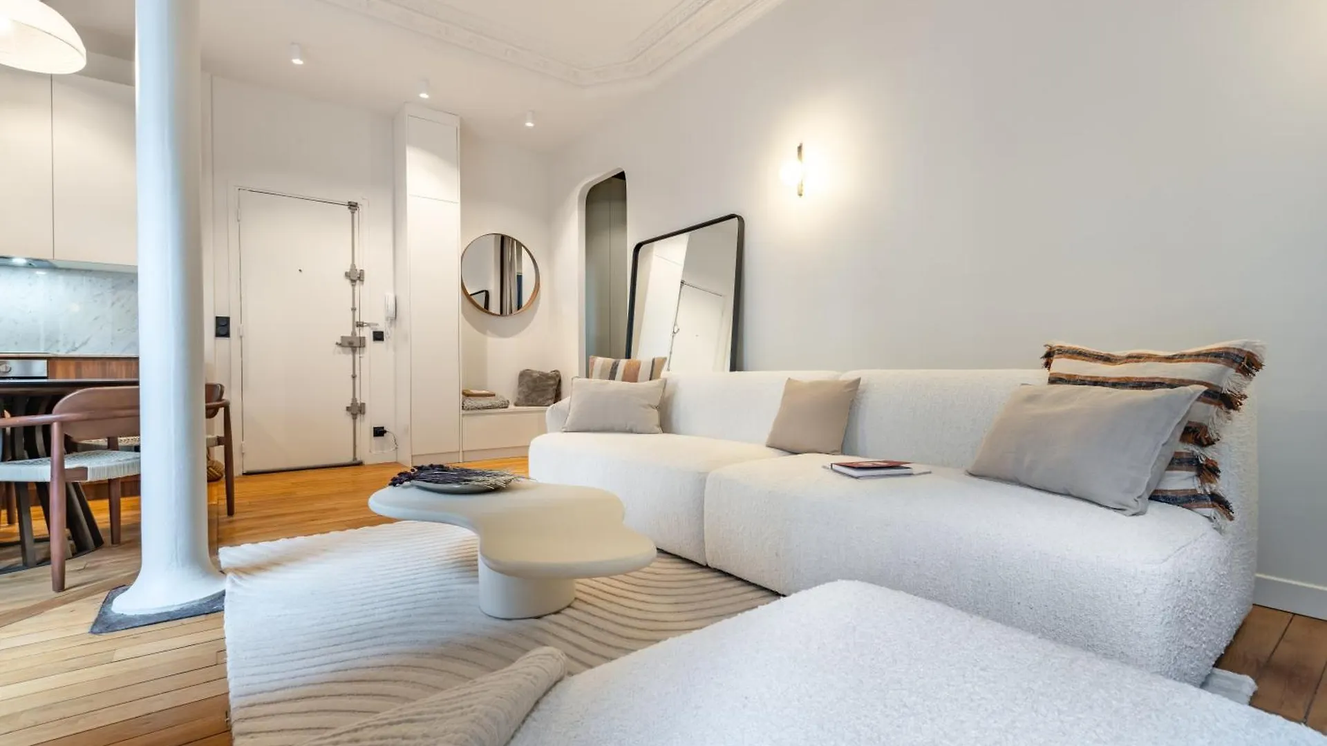 Luxury Appartment Near Louvre -Topquartier- Near Metro París 0*,  Francia