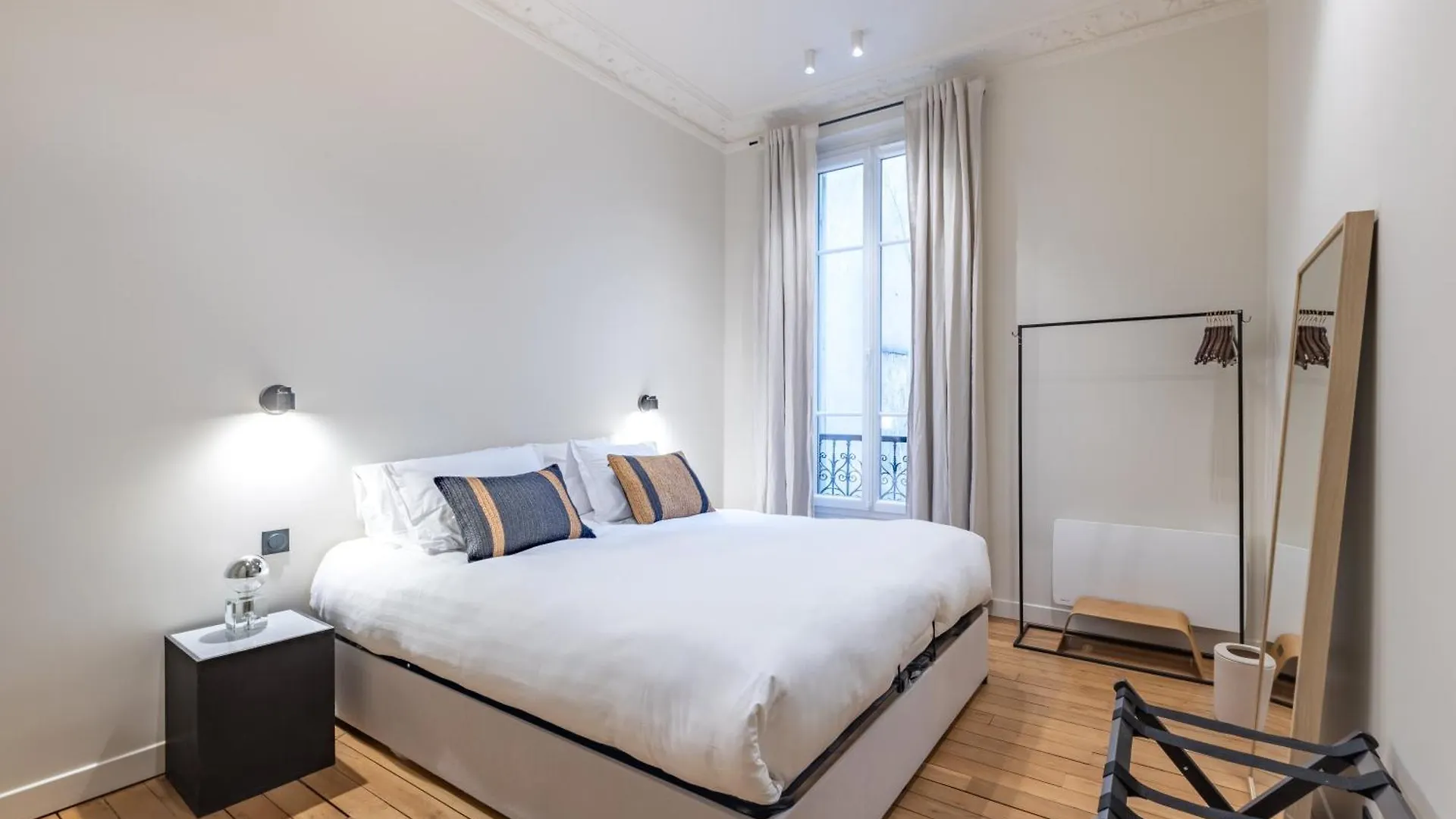 Luxury Appartment Near Louvre -Topquartier- Near Metro París