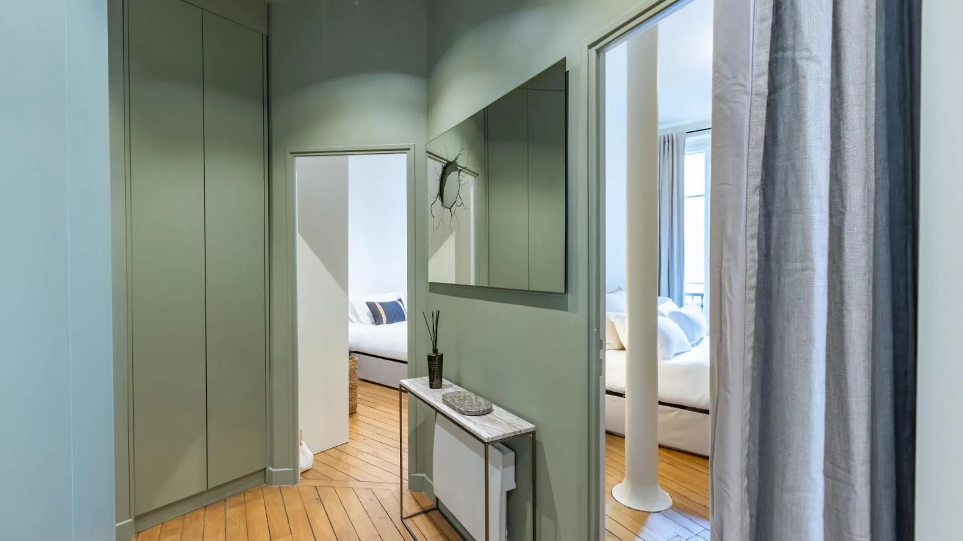 Apartment Luxury Appartment Near Louvre -Topquartier- Near Metro Paris